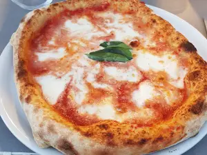 Al Trenta Pizzeria