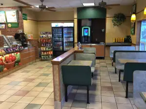 サブウェイ