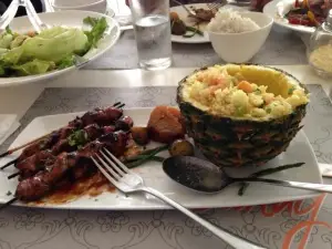 Candy's Cafe and Restaurant