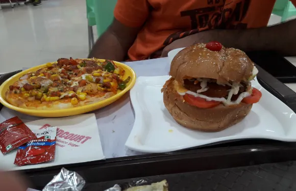 Reliance Food Court