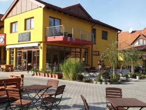 No Sugar cafe & bar
