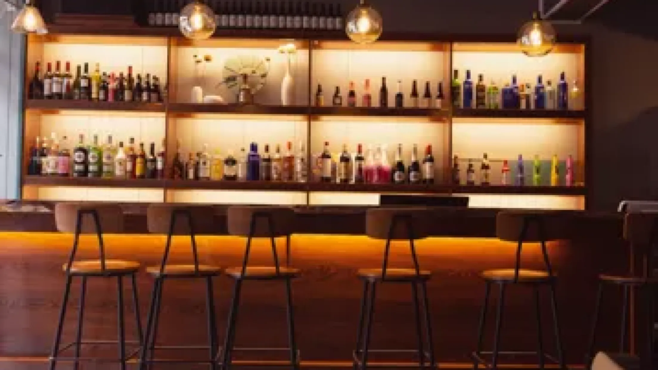 岷江河的夜晚bar(理县店)