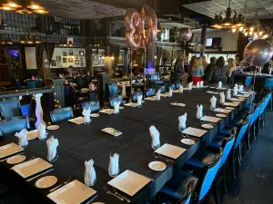 Al Di La Italian Bistro