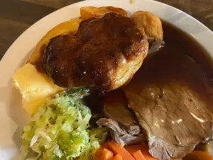 Crown and Cushion Appleby