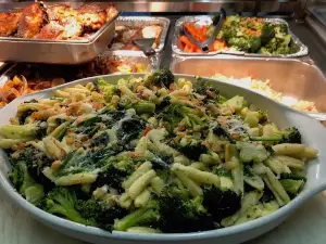 Parisi's Deli & Liquors
