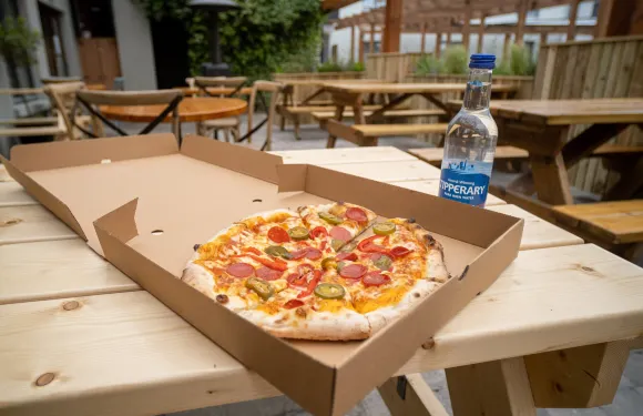 Stone Wall Cafe & Pizzeria