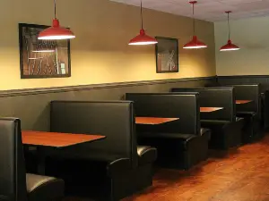 The Iron Horse Neighborhood Grill