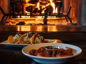 Fireside Lounge