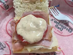 Groucho's Deli
