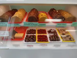 Pepper Lane Fudge & Sweets