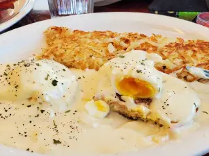 Patty's Eggnest