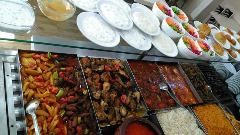 Doy-Cik Yemek Salonu in อิซมิต