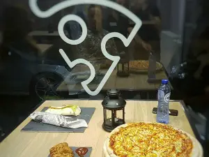 Pizza Yolo