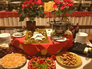 Golden Phoenix Glyfada