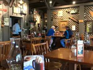 Cracker Barrel Old Country Store