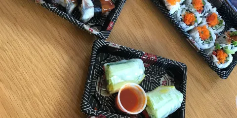 Sushi & Roll