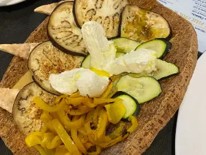 Ichnos Food & Pizza