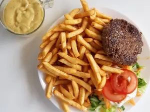 Båring Bakke Grill & Isbar