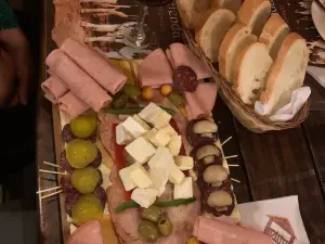 La Hacienda Cafe Delicatessen