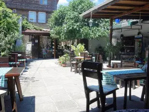 Restaurant "Mehana Pri Shopite"