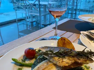 Riva Concept Restaurant & Bar