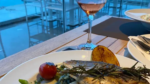 Riva Concept Restaurant & Bar in Budva