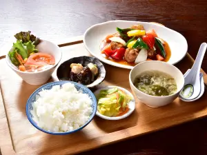 Chinese Dishes Yatsushiro Hanten