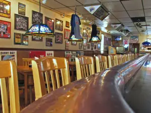 Smitty's Bar & Grill
