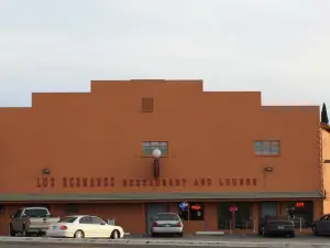 Los Hermanos Restaurant & Lounge