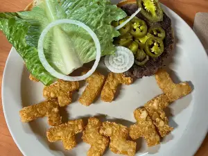 Marinia's Country Cafe