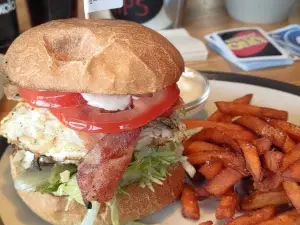 Street Burgers (Liepājas burgernīca)