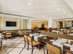 La Place Sarovar Portico, Lucknow
