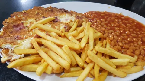 Pop Inn Cafe in Crawley
