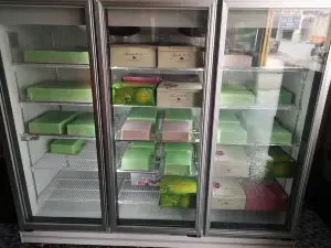 Regent Pandan Layer Cake Shop