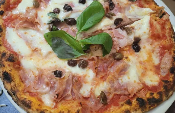 Historia Pizzeria
