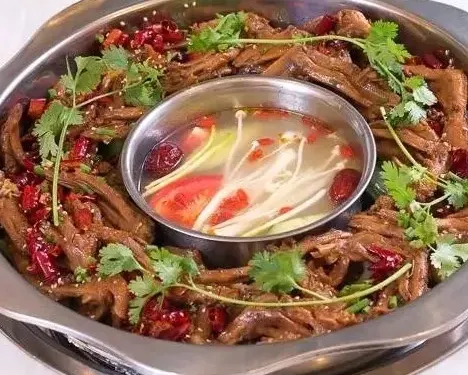 鴨掌門特色火鍋(郿縣店)