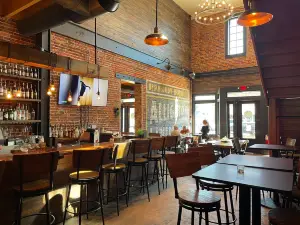 Bistro 221
