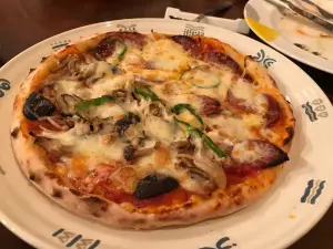 田舎　ピザ屋の洋食厨房らんず