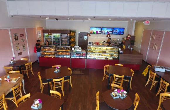 Amor Em Pedacos Bakery