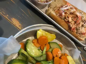 Shuckin' Shack Oyster Bar