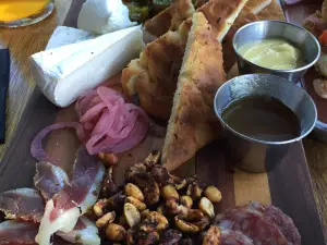 Grant's Neighborhood Grill