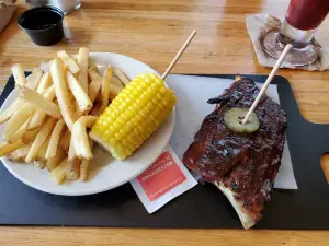 Applebee's Grill + Bar