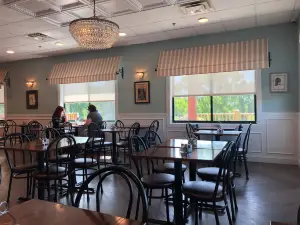Chef's Corner Cafe Bakery