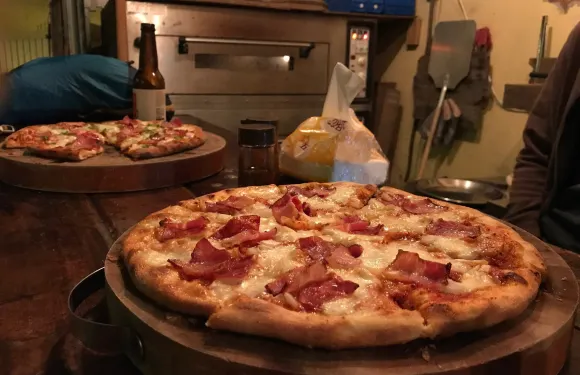 Drifters Pizza Pub 漂流者披薩吧
