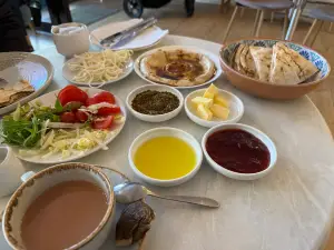 Helmi's