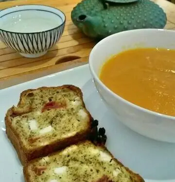 Tea & Ty