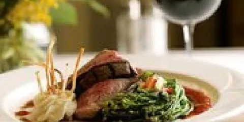 Park Avenue Pub & Restaurant
