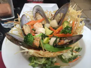 Eight Cuisine & Wine
