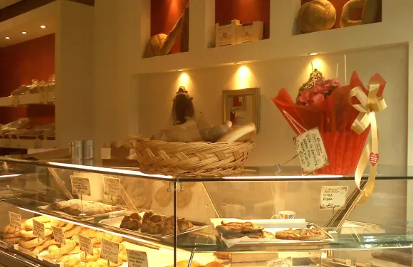 Mama's Little Bakery