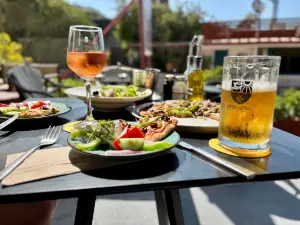 Elysee Taverna
